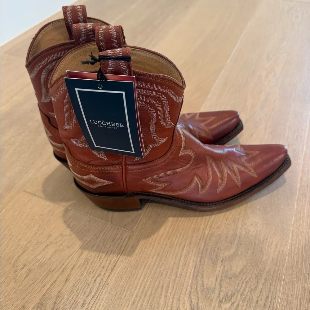 NWT Lucchese Tan Leather Cowboy Boots - Picture 1 of 6